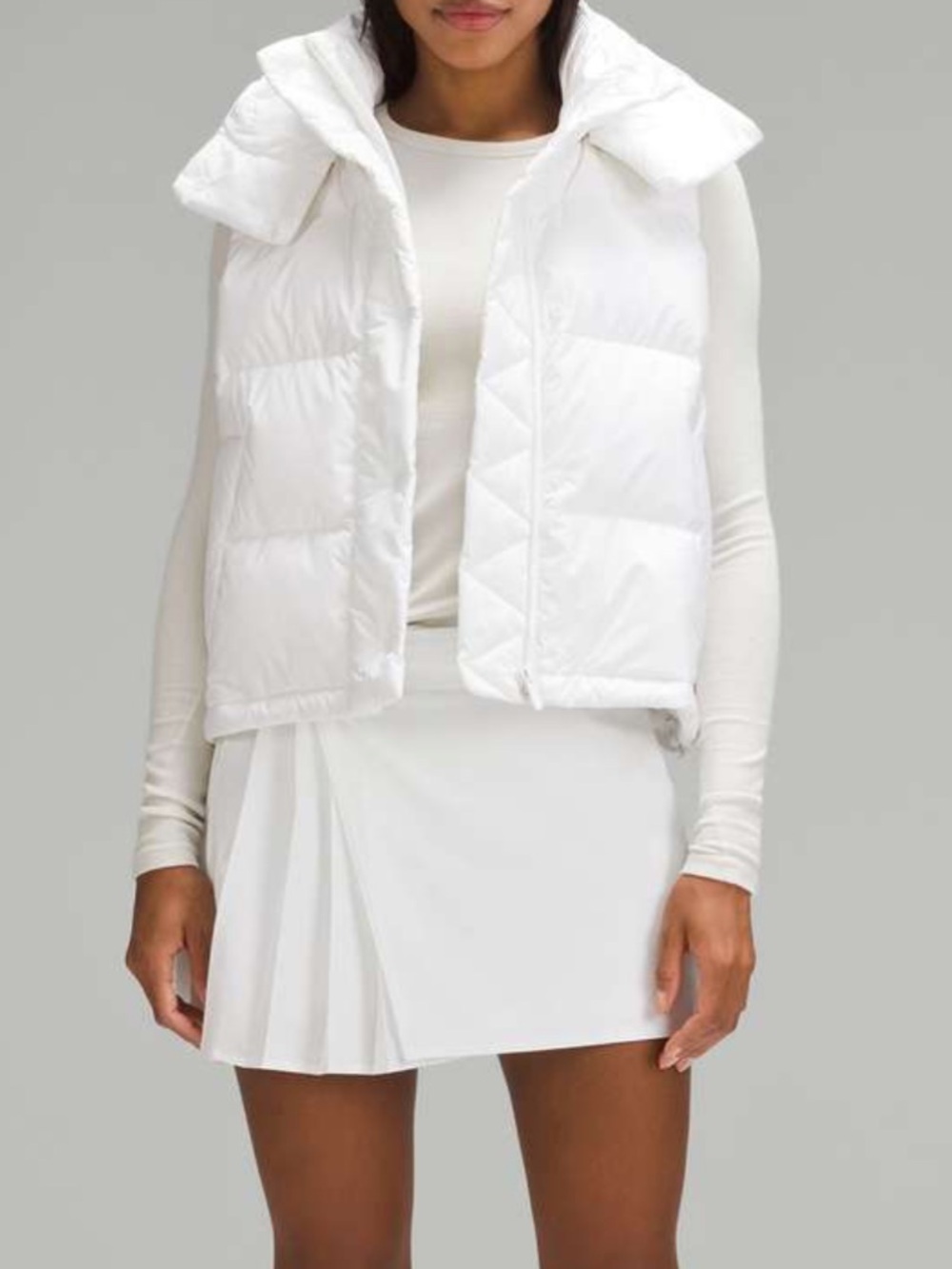 Lululemon Wunder Puff Cropped Hooded Vest
White Size 4